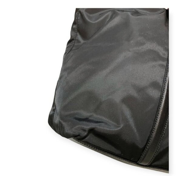 Prada Re-Nylon Style Shoulder Tote Bag - Picture 11 of 15